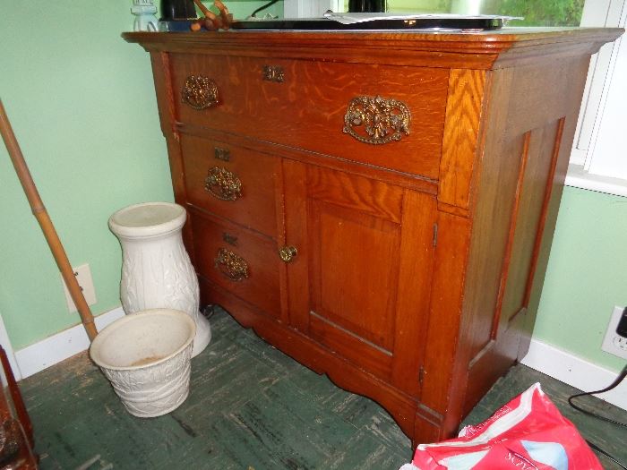 KALAMAZOO ESTATE SALE ABSOLUTELY PACKED WITH ANTIQUES, JEWELRY