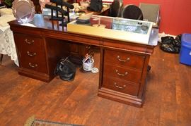 fabulous jewelry will be in this case priced to sell