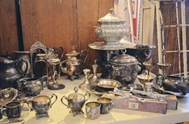 Silver-Plated Platters and Collectibles, Pewter Tureen with Underplate (Made in Italy, 95%)