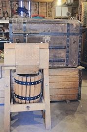 Standing Cider Press, Trunks