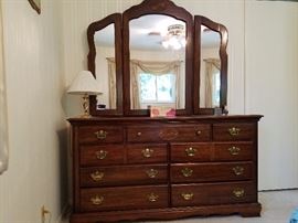 dresser and mirror 4 sale