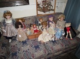 Just a very small taste of all the Vintage and Antique Dolls.