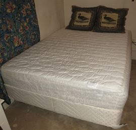 Full size bed