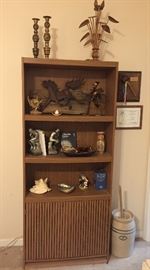 Inexpensive bookshelf Cabinet
