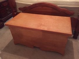 Toy/Blanket Chest