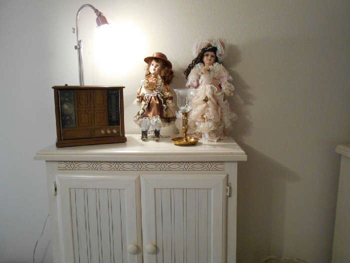 Collector Dolls & Vintage Radio
