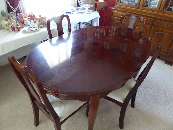 Dining table with 4 chairs