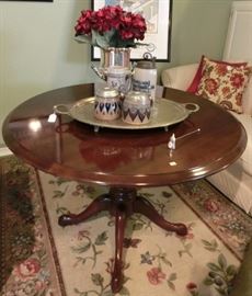 Round Queen Anne style table