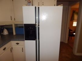 side by side refrigerator