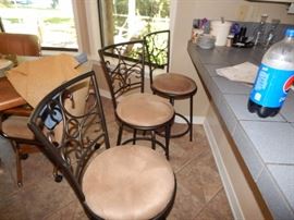 3 bar stools