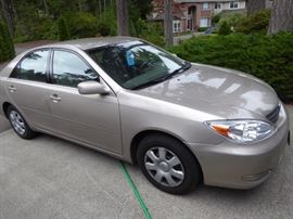 012 2003 Toyota Corolla, low mileage
