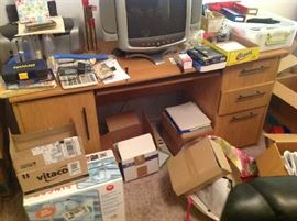 Desk with slide out keyboard drawer $ 140.00