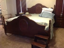 King Bed $ 320.00