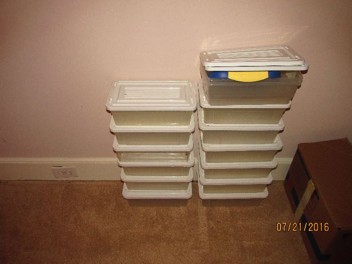 STORAGE BOXES WITH LIDS