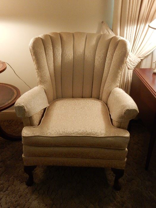 CHANNEL BACK CHAIR