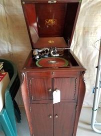 Antique victrola