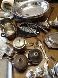 silver dinnerware serving pieces