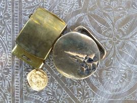 belt buckle