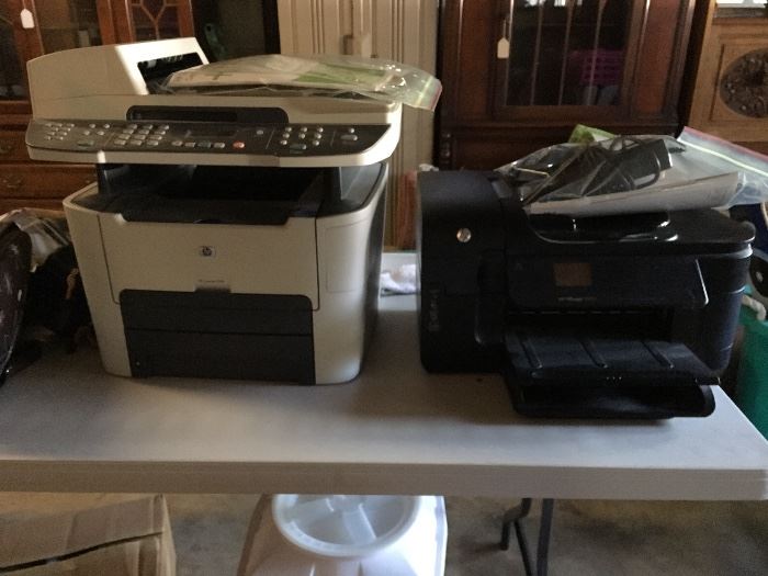HP LaserJet 3390 (left) and HP Officejet 6500A (right)