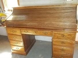 gorgeous roll top desk