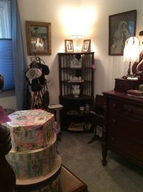 Corner shelf unit, hat boxes, purses