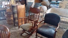 Spindleback Platform Rocker;