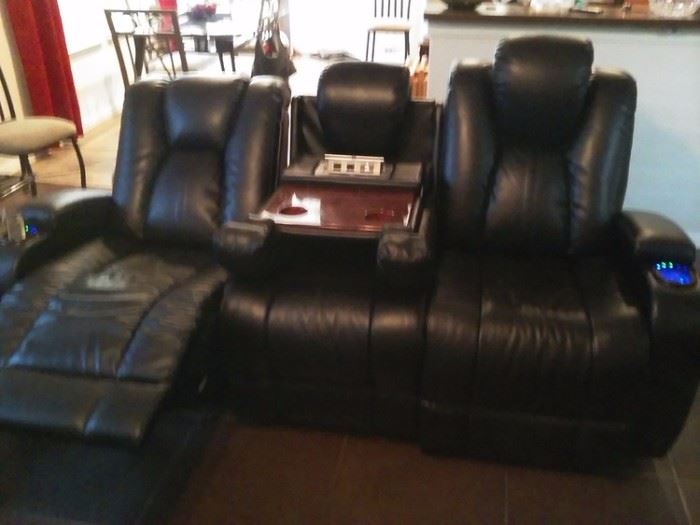 functional and relaxing black leather transitional sofa set