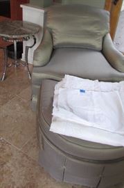 The perfect bedroom chair