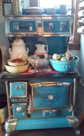 Beautiful Blue Granite & Chrome Quik Meal Kitchen Stove in working condition with warming ovens