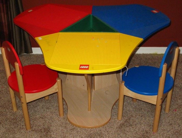 Lego Table With 2 Chairs