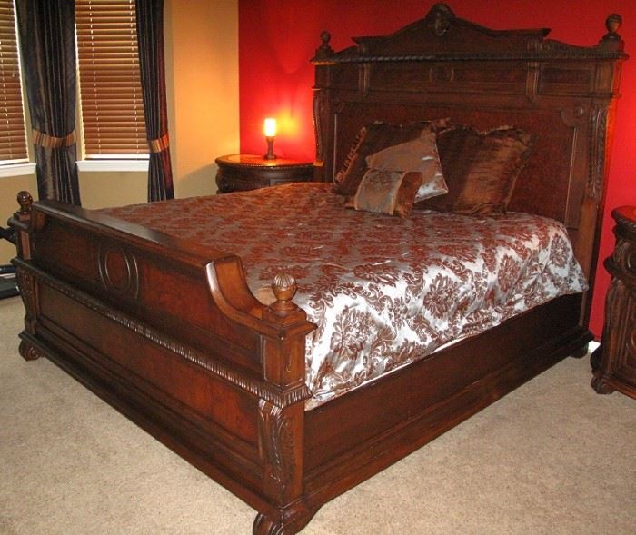 TS Berry - Hillsboro Wellesley King Mansion Bed
Reflecting the rich heritage and tradition of the English foxhunt, the excitement of a steeplechase, and the subtle beauty of the rolling hills of the English countryside, this collection embraces these unique inspirations. Our collection features beautifully inlayed walnut burl accentuated by a luxurious burnished walnut finish. (Headboard 76"H). Serta Perfect Sleeper Kingsize Pillow Top Matteress Set.