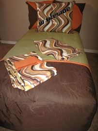 "Wakeside" Twin Custom Bedding: Fitted Twin Comforter/Spread, Dust Ruffle, 2 24" Square Brown & Orange Geometric Design and 1 Wakeside Standard Pillow.  Also Included is a Pair of Standard Window Custom Drapes