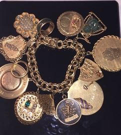 Beautiful 1950's 14 K gold charm bracelet. 