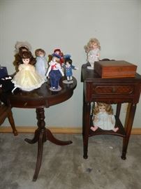 Round table, additional tall side table, dolls