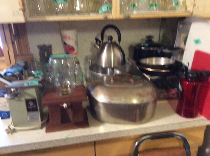 vintage magnalite roasting pan & lid, teakettle, electric can opener, lots of jars