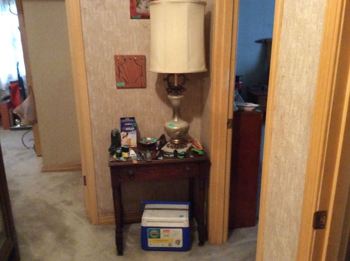 Hallway - small table, lamp & collectibles