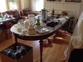 Miscellaneous kitchen items