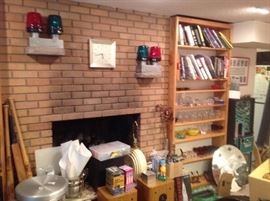 These goal lights are from the movie set and were used in the Mighty Ducks movie