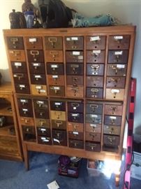 60 DRAWER LIBRARY CARD CATALOG