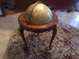 LARGE FLOOR GLOBE