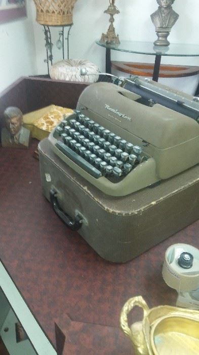 1948 remington typewriter