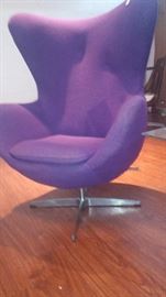Arne jacobsen egg chair