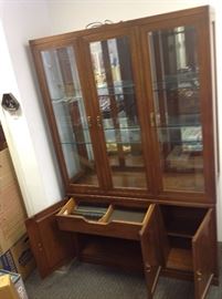 Ethan Allen Lighted China Cabinet w/ Glass Shelves & Mirror Back - Detail