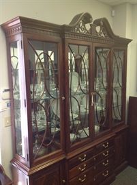 Thomasville Lighted China Cabinet w/ Glass Shelves & Mirror Back - Detail