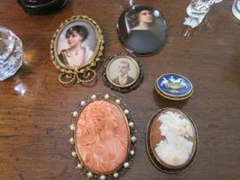 Cameos and miniature portraits. Pietra Dura Mosaic pin.