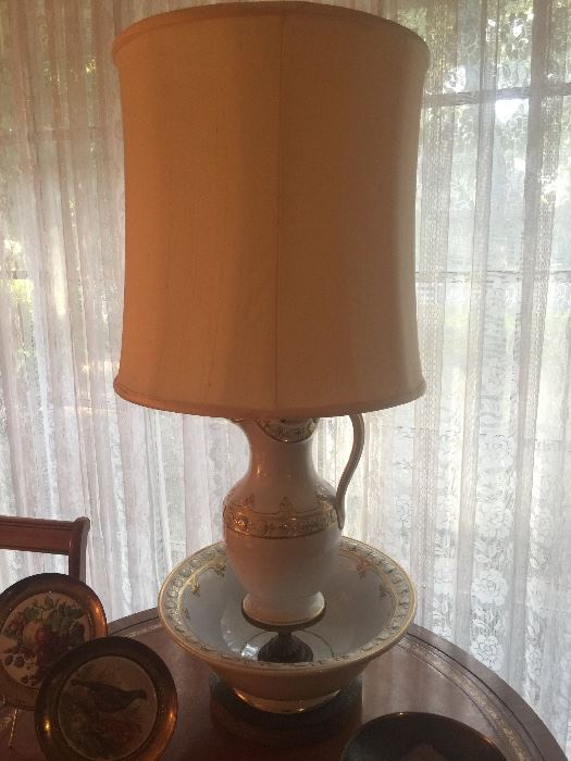 Antique bowl/pitcher lamp