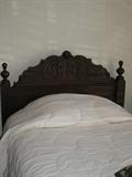 antique single size bed