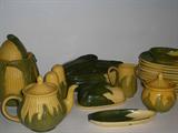 Shawnee corn pattern pottery