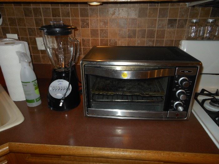 blender and toaster oven 