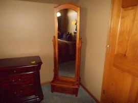 standing mirror 